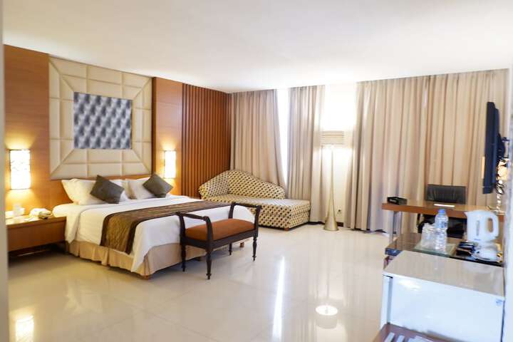 Room 14 of 56