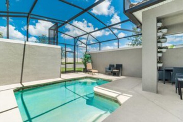 Pool 15 of 46