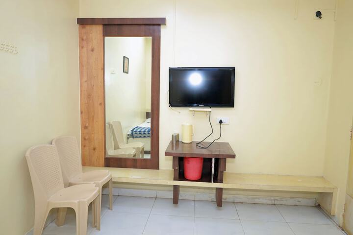 Room 14 of 20