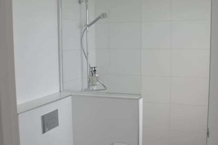Room 34 of 46