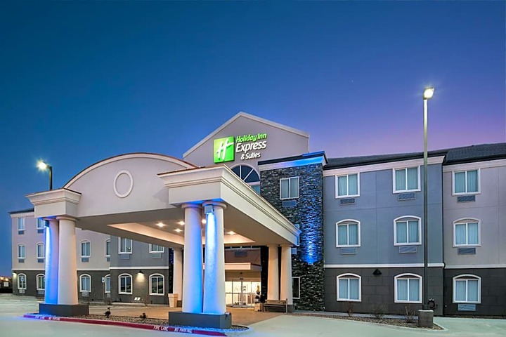Holiday Inn Express Hotel and Suites Monahans I-20 by IHG in Monahans, TX