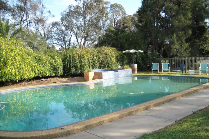 Hotel Pool