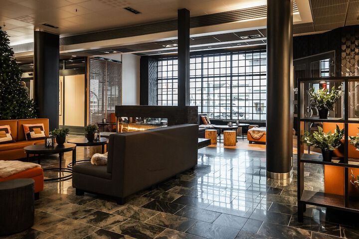 Lobby Photo