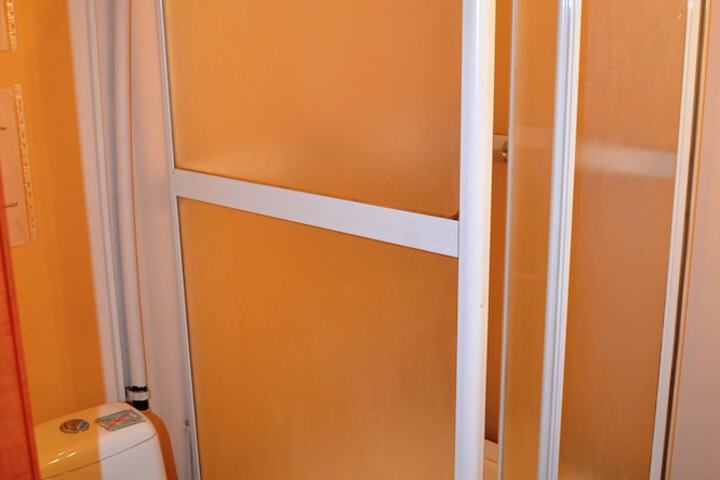 Room 18 of 64
