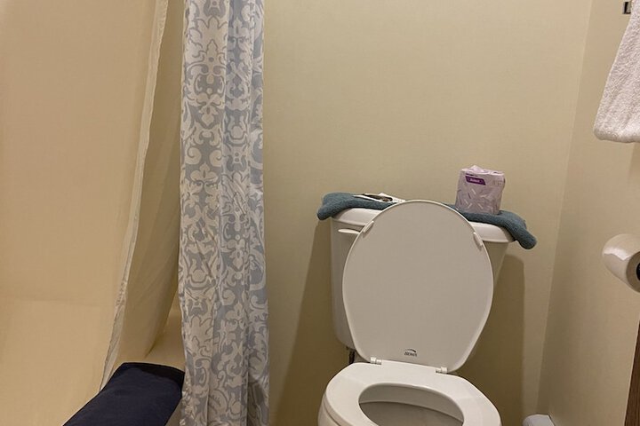 Room 69 of 133