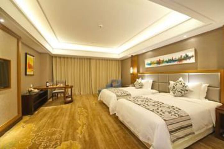 Room 17 of 61