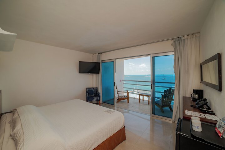 Room 18 of 44