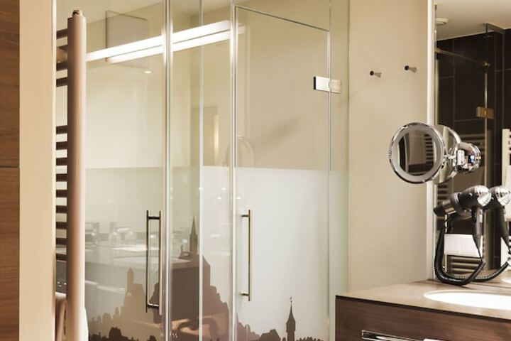 Room 20 of 46