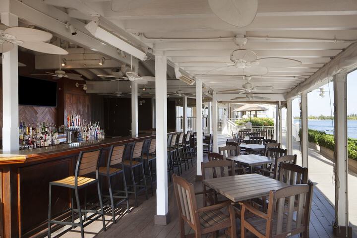 Beach bar