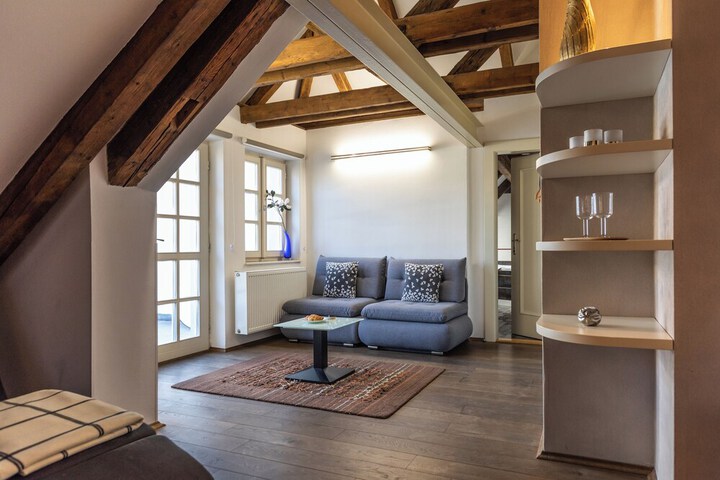 Room 35 of 78
