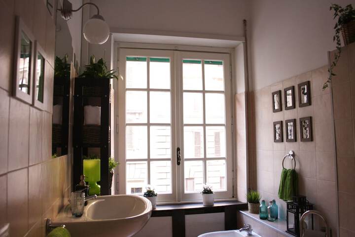 Room 30 of 41