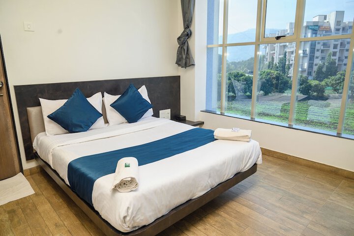 Room 17 of 34