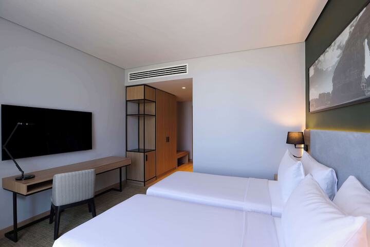 Room 78 of 223