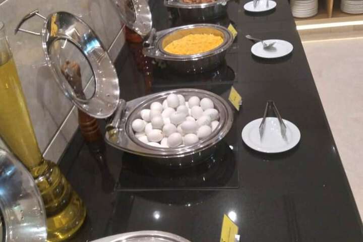 Dining 73 of 114