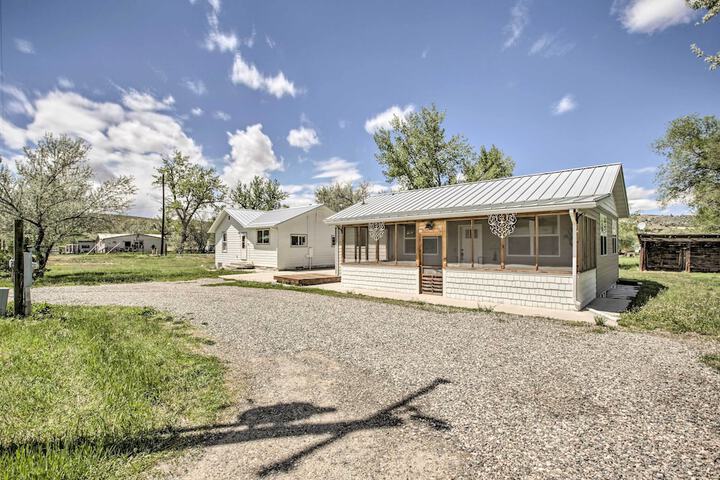 Idyllic Gem: Screened Porch 1 / 2 Mi to River!