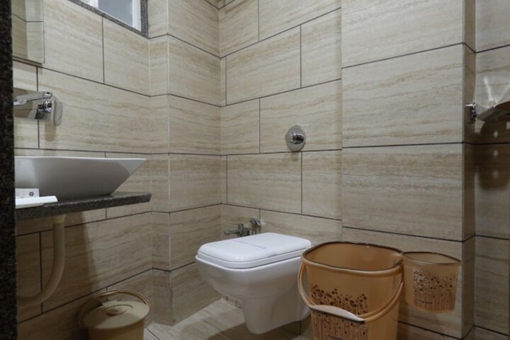 Room 19 of 29