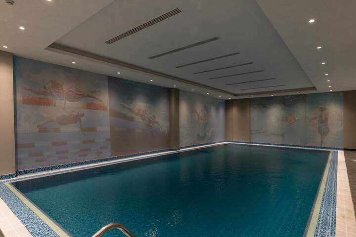 Pool 12 of 21
