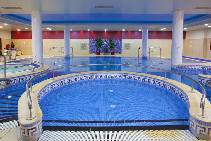 Hotel with Pool