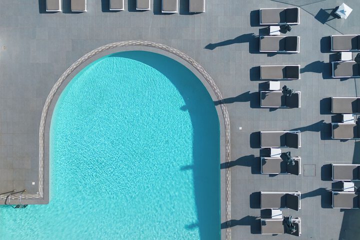Pool 34 of 70