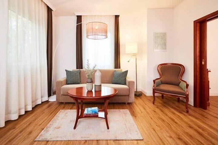 Room 52 of 105