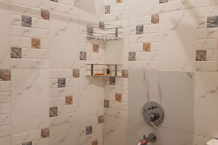 Room 12 of 39