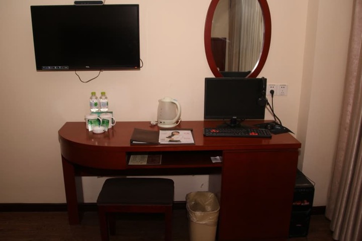 Room 44 of 61