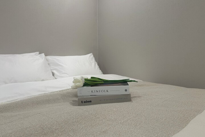 Room 5 of 32