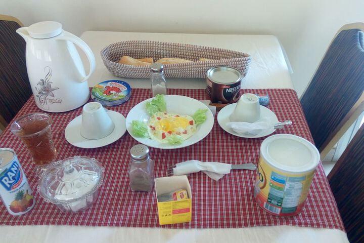 Dining 4 of 7