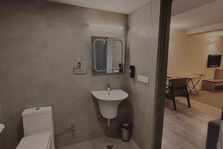 Room 17 of 21