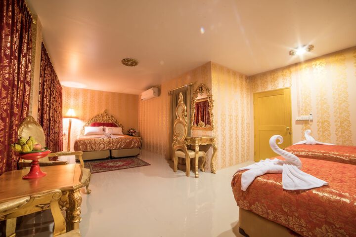 Room 5 of 41