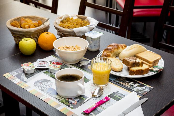 Breakfast/Coffee Service 37 of 51