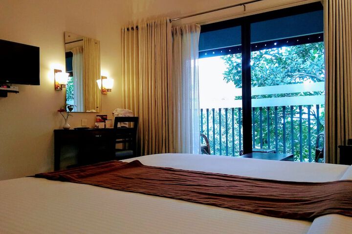 Room 4 of 59