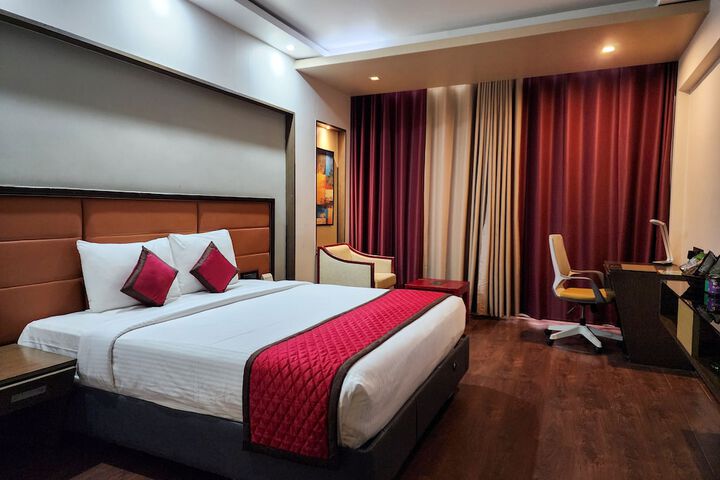 Room 26 of 75