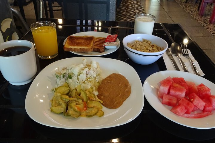Breakfast meal