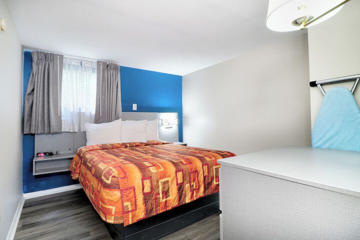 Room 48 of 99