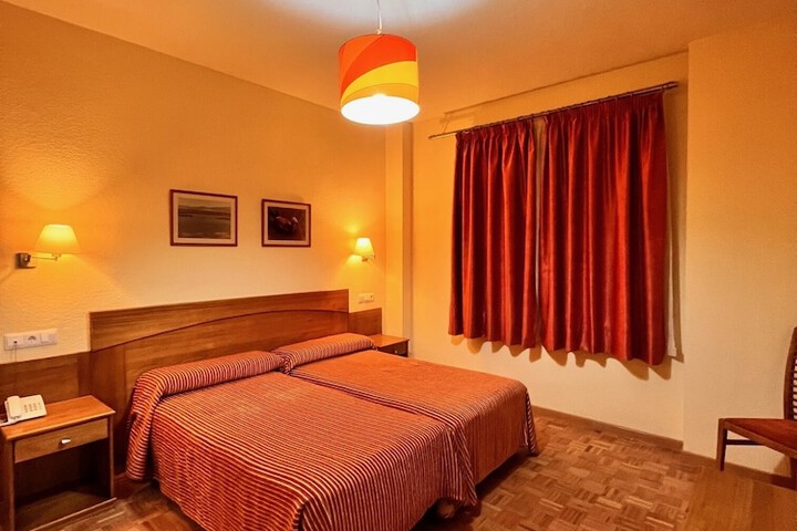 Room 19 of 28