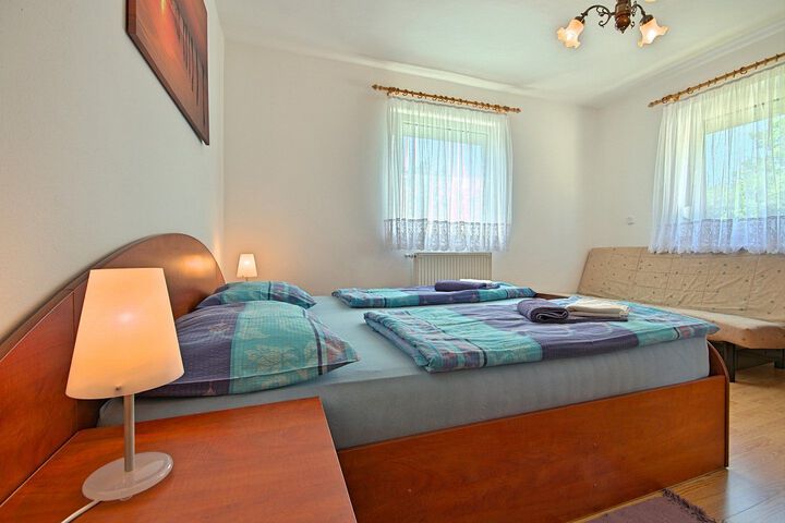 Room 41 of 46