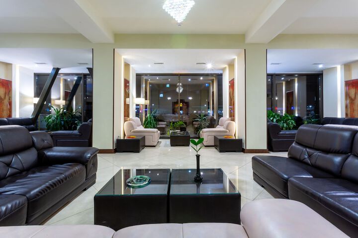 Hotel Interior 4 of 67
