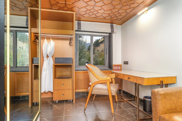 Room 14 of 45