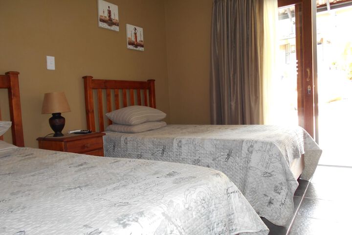 Room 19 of 76