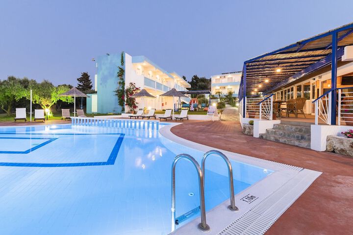 Pool 36 of 75
