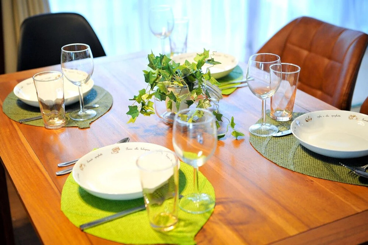 Dining 13 of 16