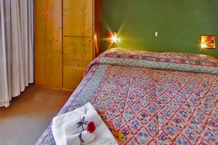 Room 4 of 29