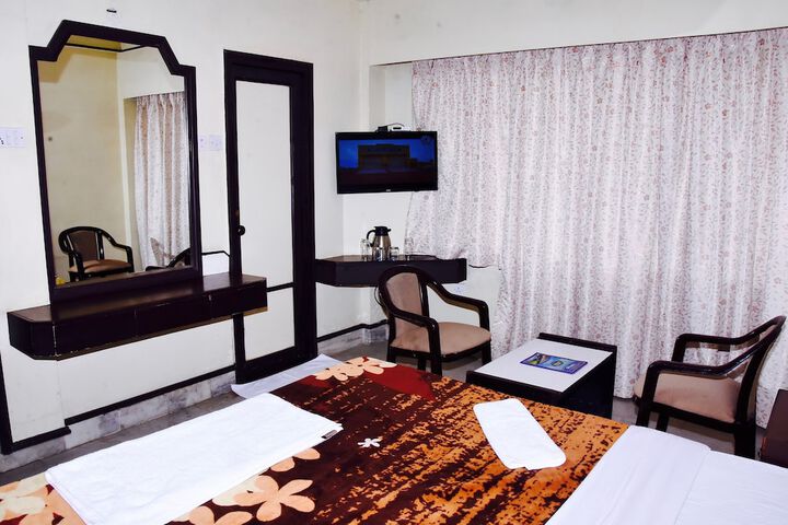 Room 8 of 24