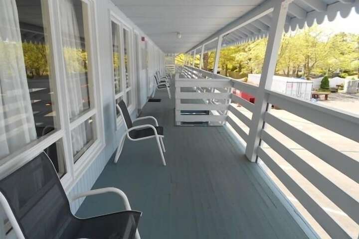 Terrace/Patio 21 of 22