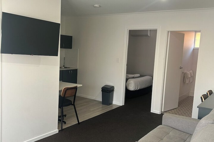 Room 66 of 105