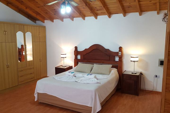 Room 6 of 37