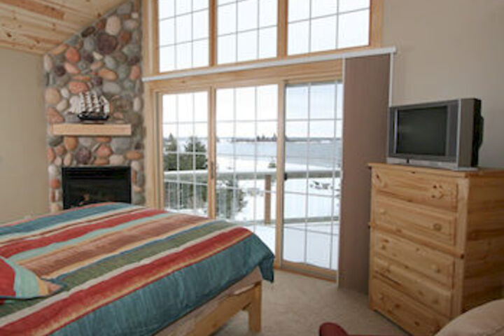 Room 3 of 3
