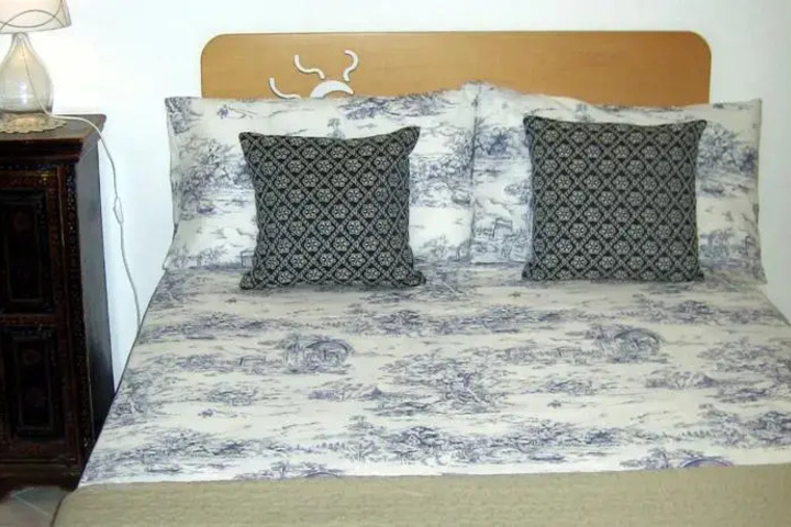 Room 3 of 10