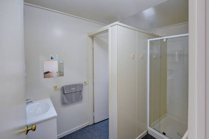 Room 51 of 74